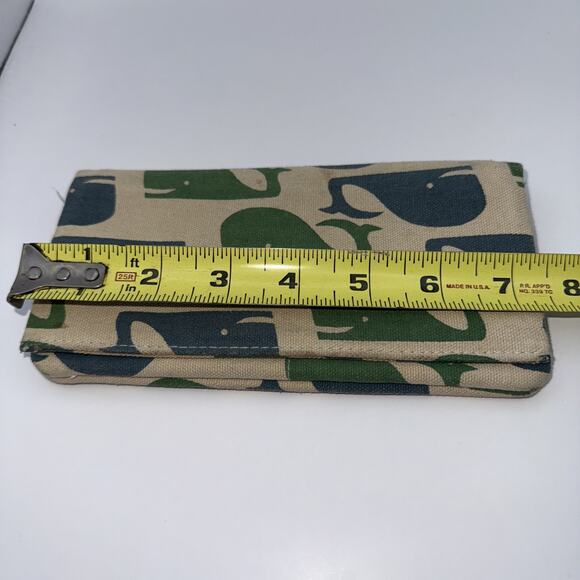 Bungalow 360 Women's Canvas Wristlet Navy Blue Green Whale Vegan Clutch Wallet - Picture 6 of 8